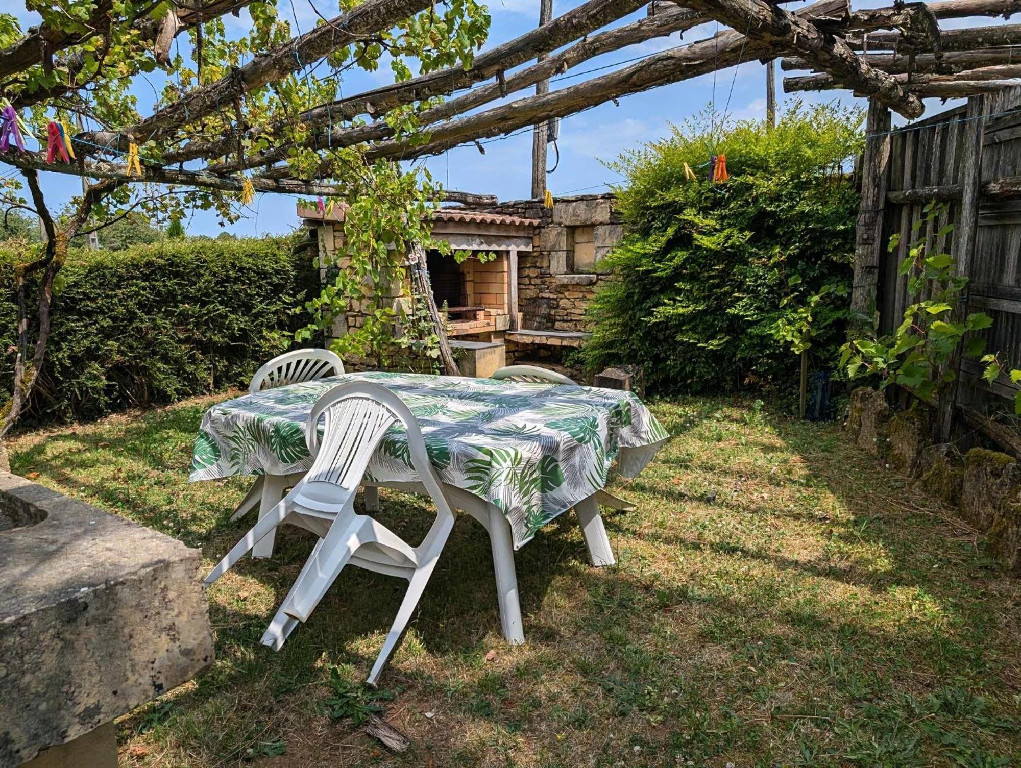 Вилла La Bougie Perlee 1 Saint-Crepin-et-Carlucet Экстерьер фото